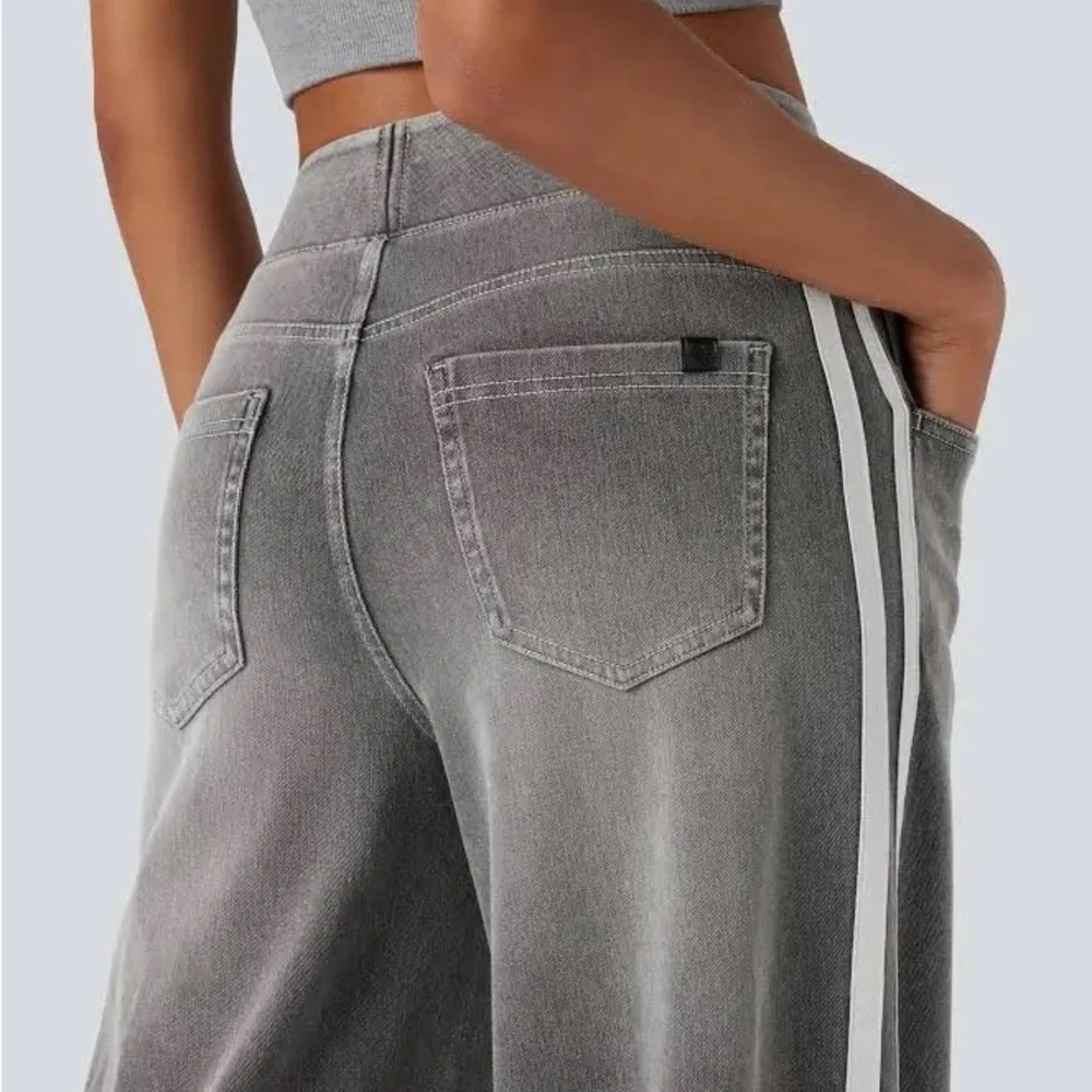 👖 Halara Halara Flex High Waisted Stripe Wide
Leg Jeans with Pockets - Picture 5 of 11